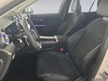 MERCEDES-BENZ GLC 200 4M AMG  AHK Pano 360  Ambiente KEYLESS