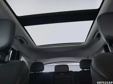 MERCEDES-BENZ GLC 200 4M AMG  AHK Pano 360  Ambiente KEYLESS