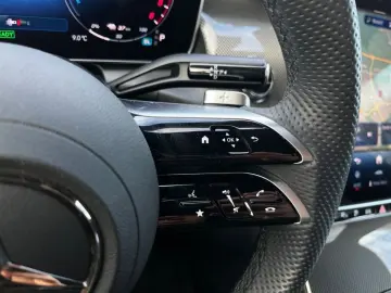 MERCEDES-BENZ GLC 300 de 4M Edition-AMG AHK 20 WiP 360 DISTR