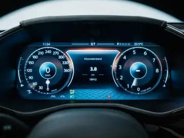 ASTON MARTIN 4.0 V8 DBX707 25MY Full Options