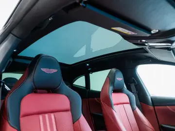 ASTON MARTIN 4.0 V8 DBX707 25MY Full Options