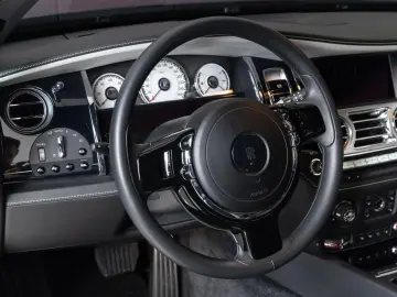 ROLLS ROYCE Wraith