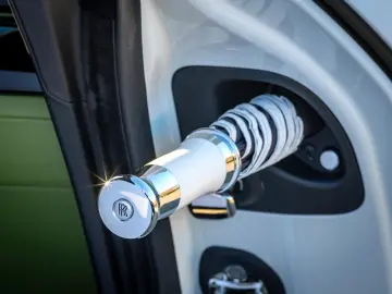 ROLLS ROYCE Spectre  PROVENANCE