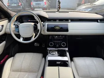 RANGE ROVER VELAR     FIRST EDITION