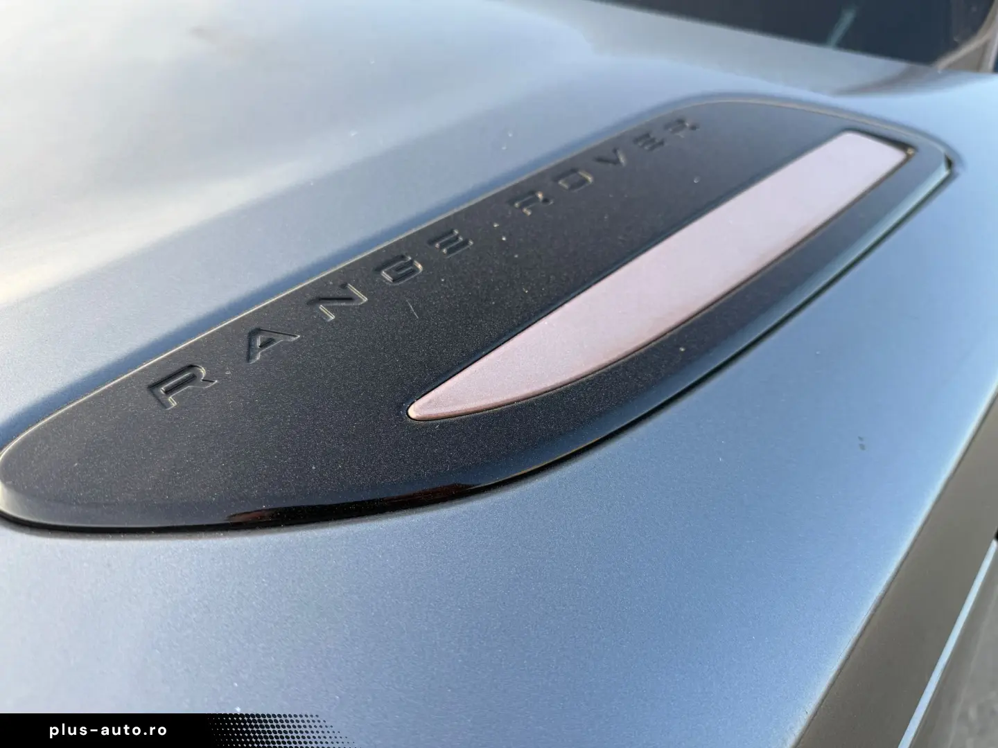 RANGE ROVER VELAR     FIRST EDITION