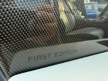 RANGE ROVER VELAR     FIRST EDITION