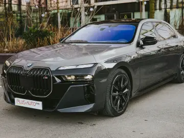 BMW M760e Individual BiColor - Preluare Leasing
