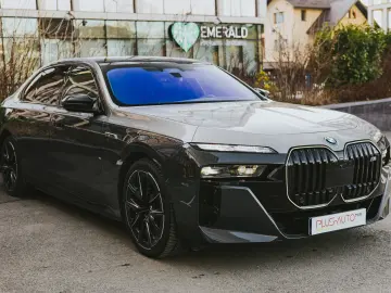 BMW M760e Individual BiColor - Preluare Leasing