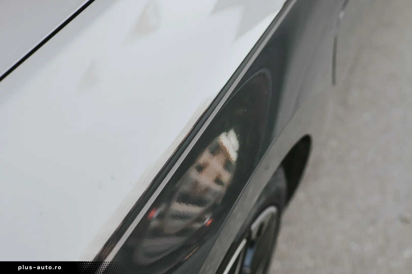 BMW M760e Individual BiColor - Preluare Leasing