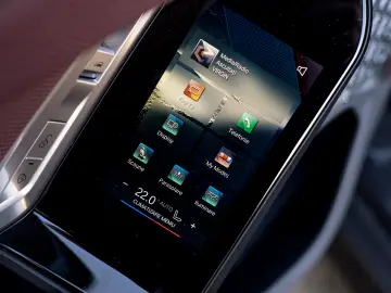 BMW M760e Individual BiColor - Preluare Leasing