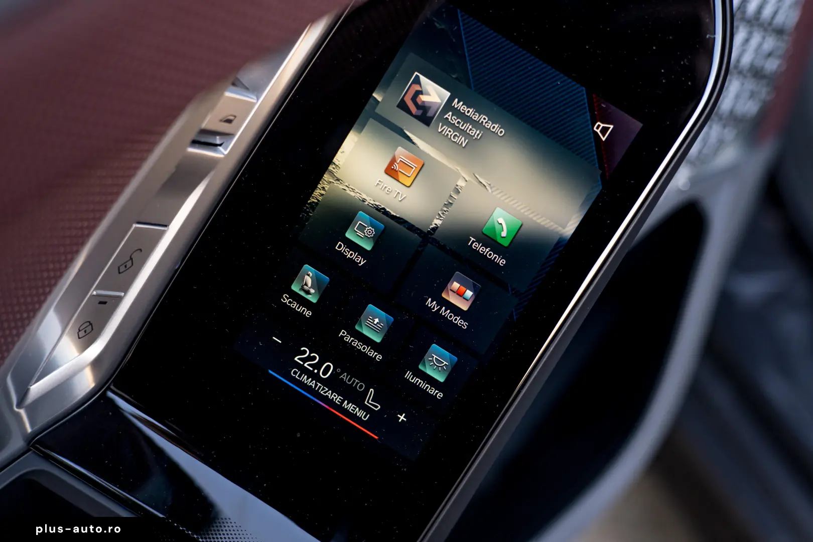 BMW M760e Individual BiColor - Preluare Leasing