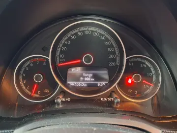 VOLKSWAGEN UP! 1.0i 75CP 2017