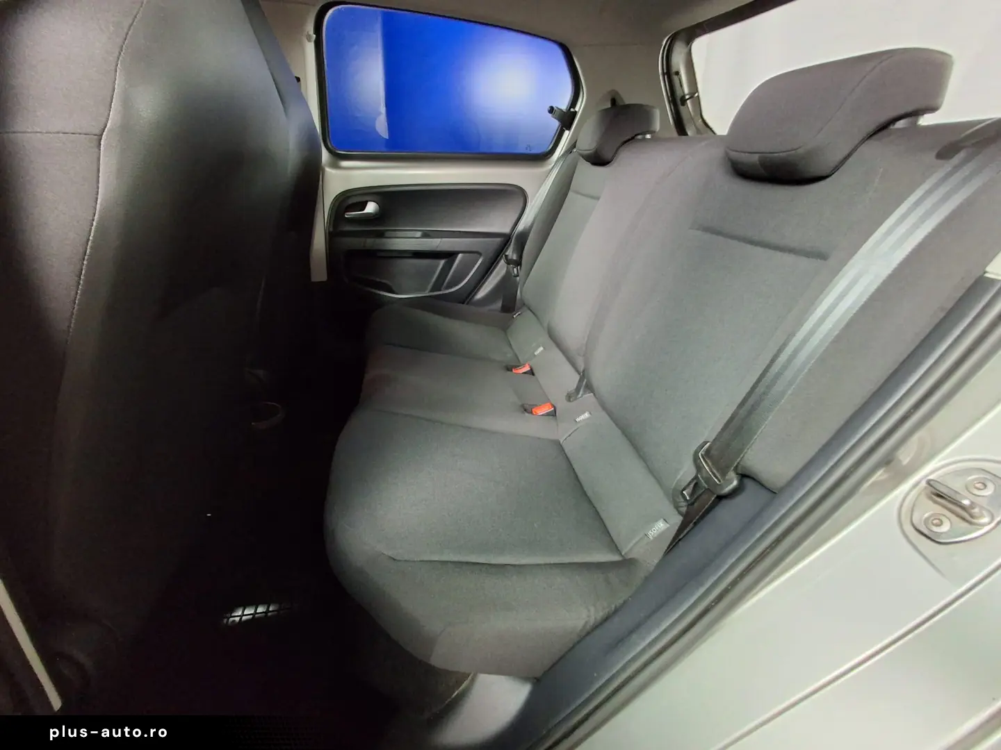 VOLKSWAGEN UP! 1.0i 75CP 2017