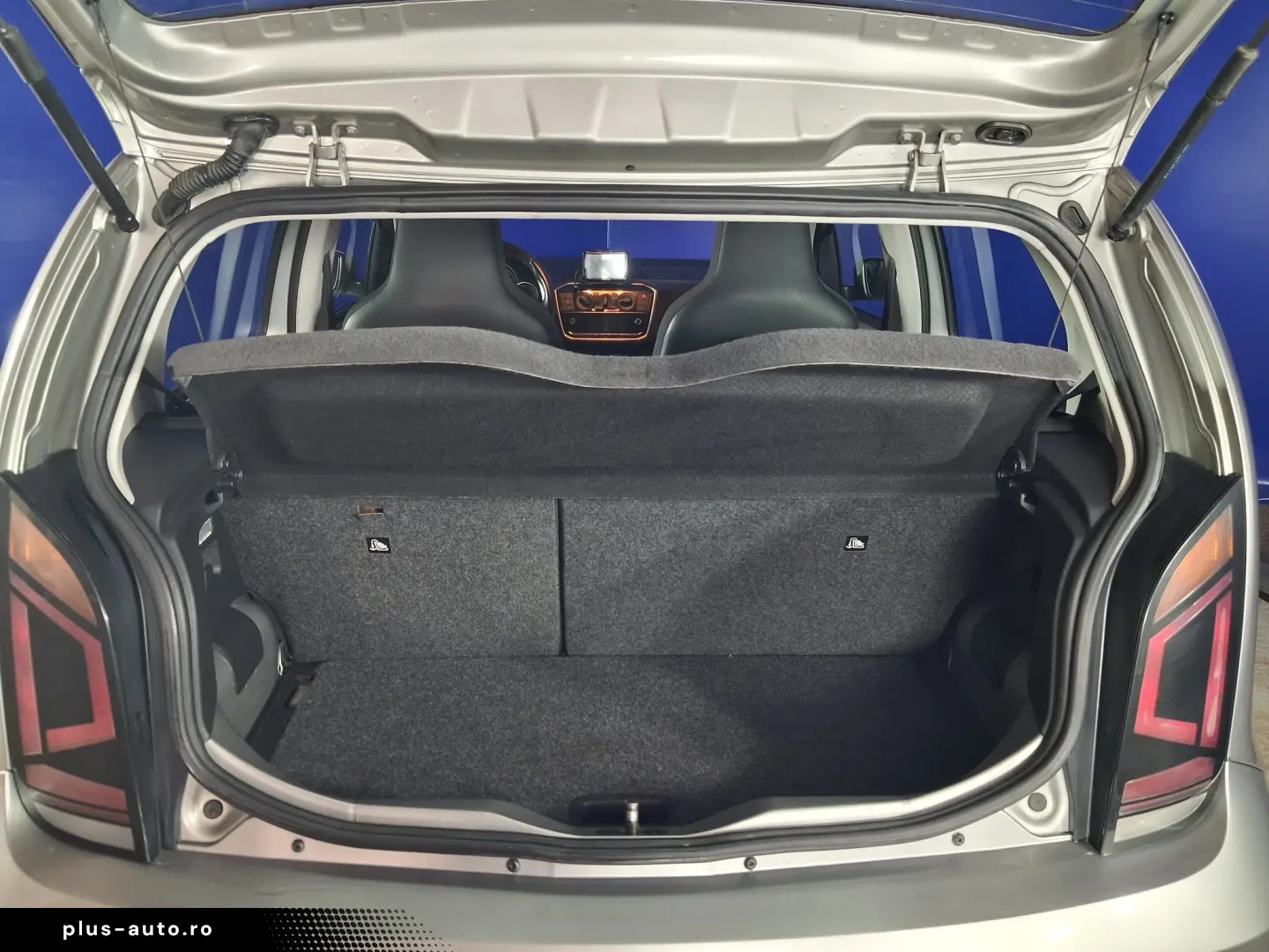 VOLKSWAGEN UP! 1.0i 75CP 2017