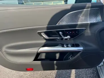 MERCEDES-BENZ SL 43 AMG