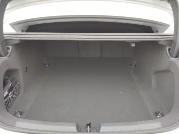 Audi A6 Limousine 2.0 TDI Quattro S-Line PassDisplay 360