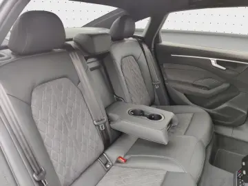 Audi A6 Limousine 2.0 TDI Quattro S-Line PassDisplay 360