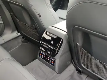 Audi A6 Limousine 2.0 TDI Quattro S-Line PassDisplay 360