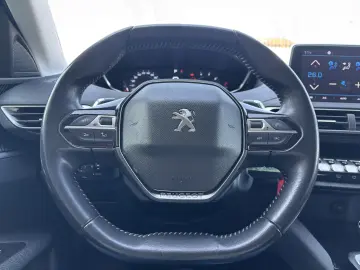 Peugeot 3008 1.5 BlueHDi