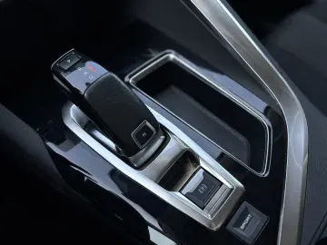 Peugeot 3008 1.5 BlueHDi