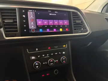 SEAT Ateca 2.0 TDI Style LED ACC PDC SHZ Navi