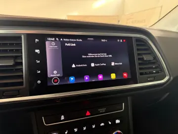 SEAT Ateca 2.0 TDI Style LED ACC PDC SHZ Navi