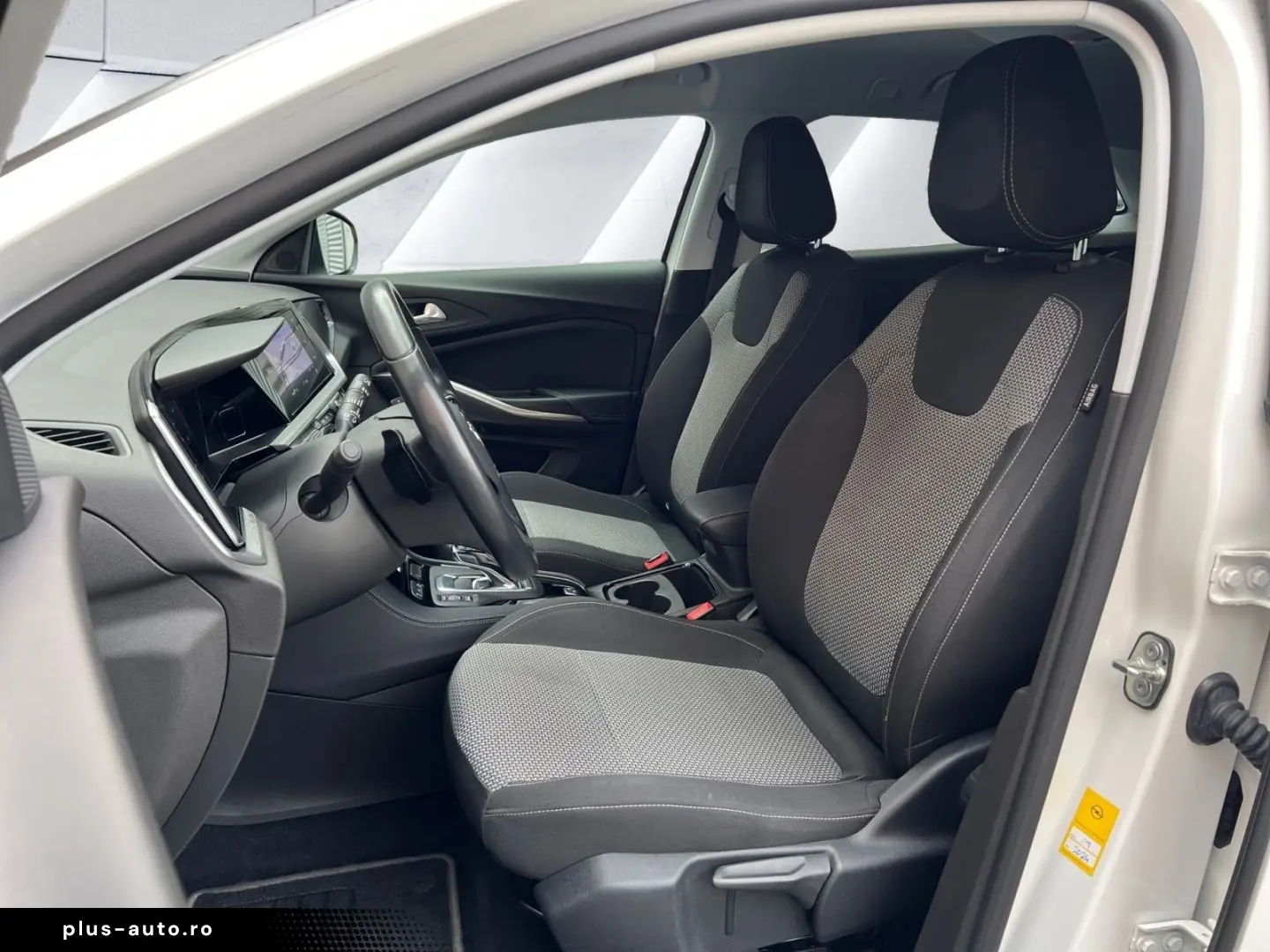 OPEL Grandland 1.5 D Business Edition LED AHK ACC NAV