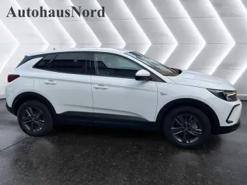 OPEL Grandland 1.5 D Business Edition LED AHK ACC NAV