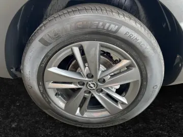 OPEL Grandland 1.5 D Business Edition LED AHK ACC NAV