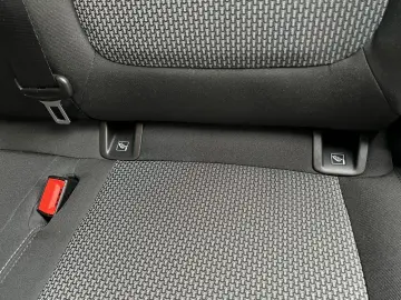 OPEL Grandland 1.5 D Business Edition LED AHK ACC NAV