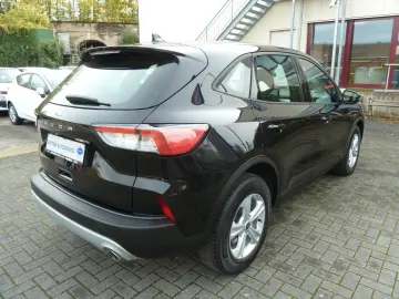 FORD Kuga Cool & Connect