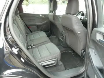 FORD Kuga Cool & Connect