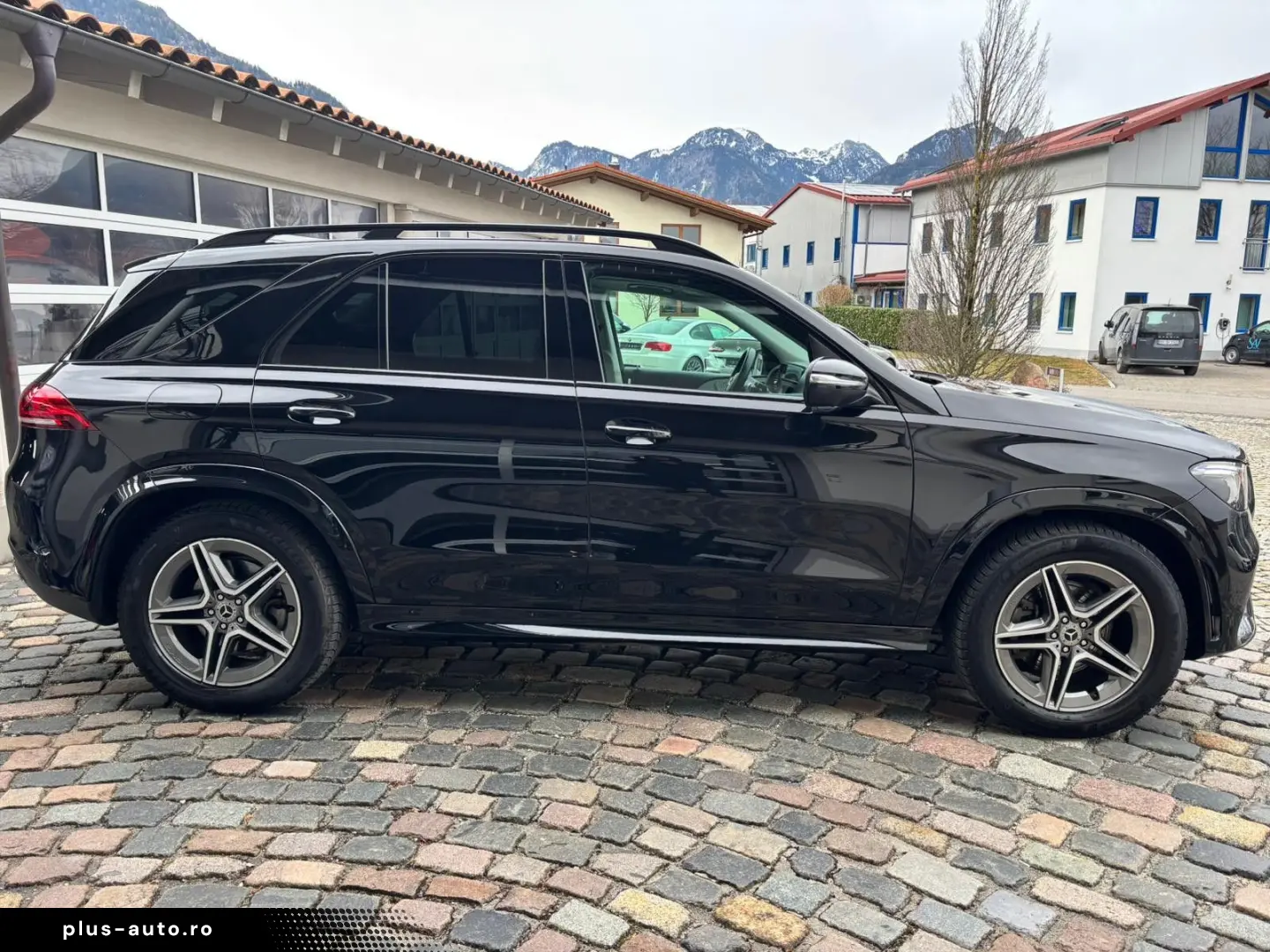 MERCEDES-BENZ GLE 300 4Mo AMG Pano AHK Distronic Wid&hellip;