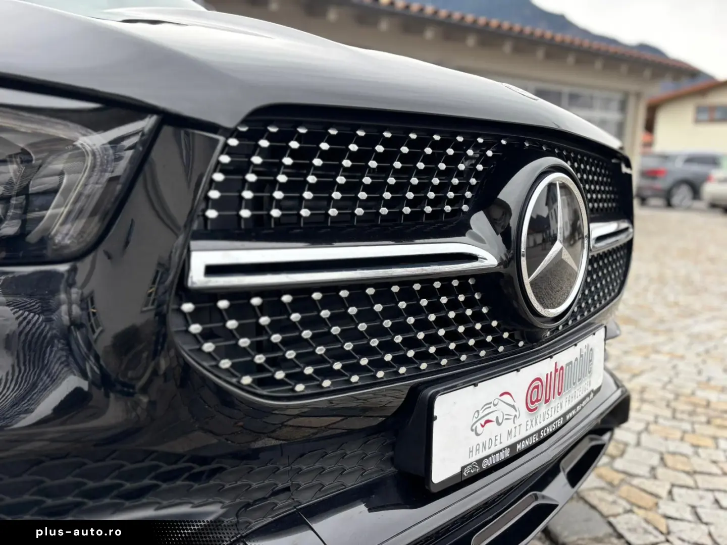 MERCEDES-BENZ GLE 300 4Mo AMG Pano AHK Distronic Wid&hellip;