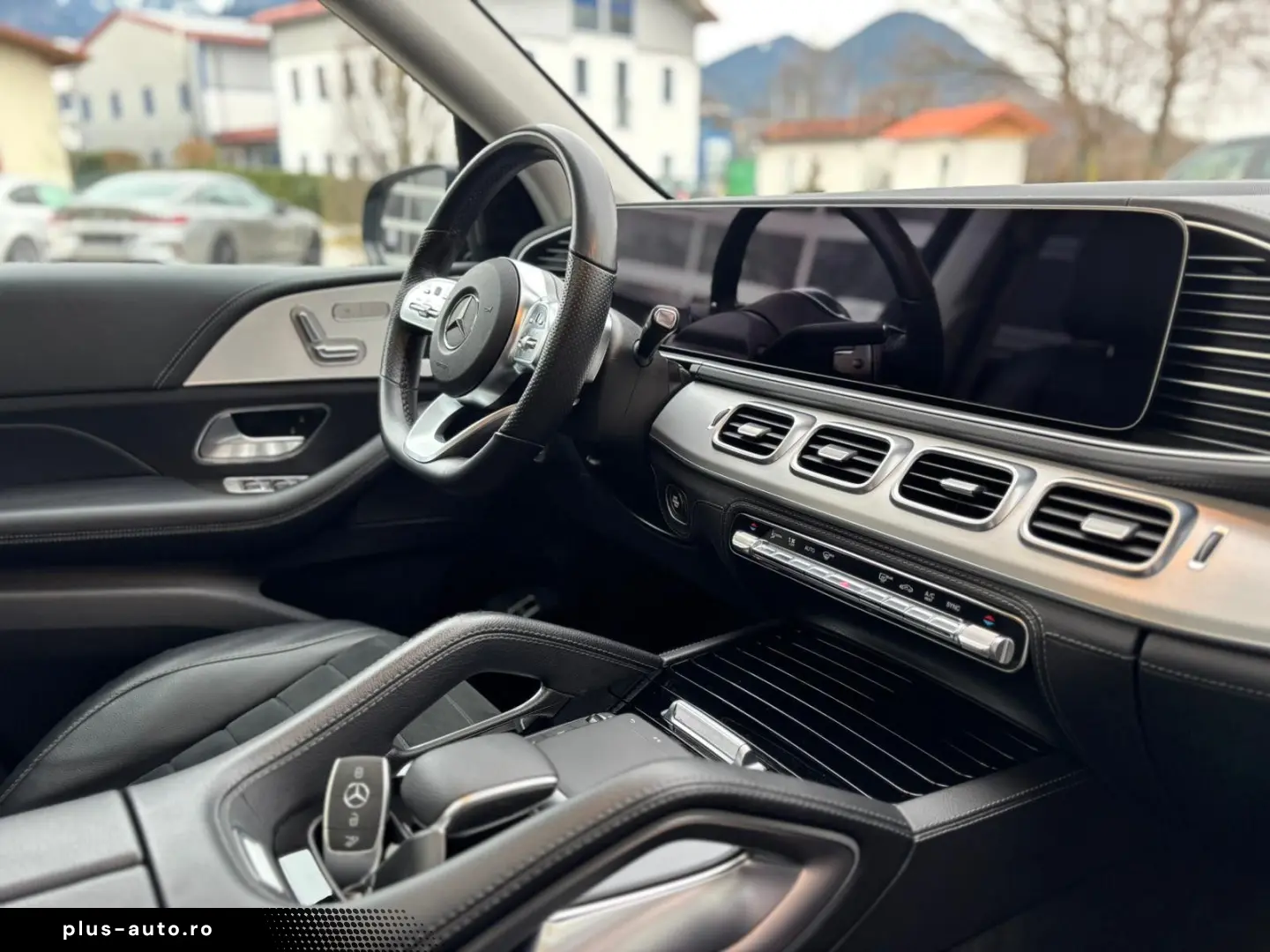 MERCEDES-BENZ GLE 300 4Mo AMG Pano AHK Distronic Wid&hellip;