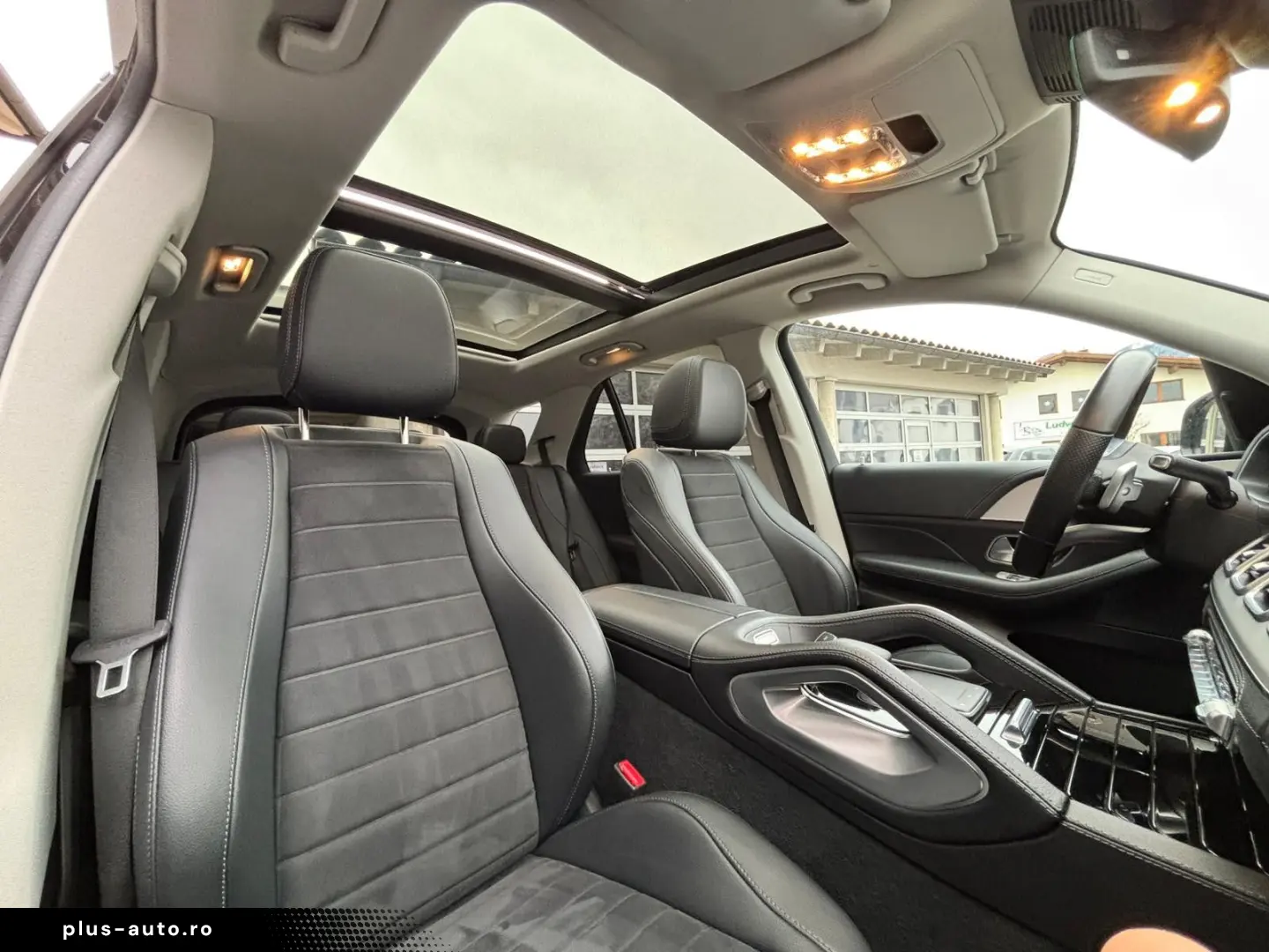 MERCEDES-BENZ GLE 300 4Mo AMG Pano AHK Distronic Wid&hellip;