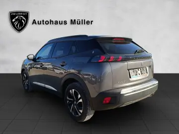 PEUGEOT 2008 BlueHDi 130 EAT8 Allure