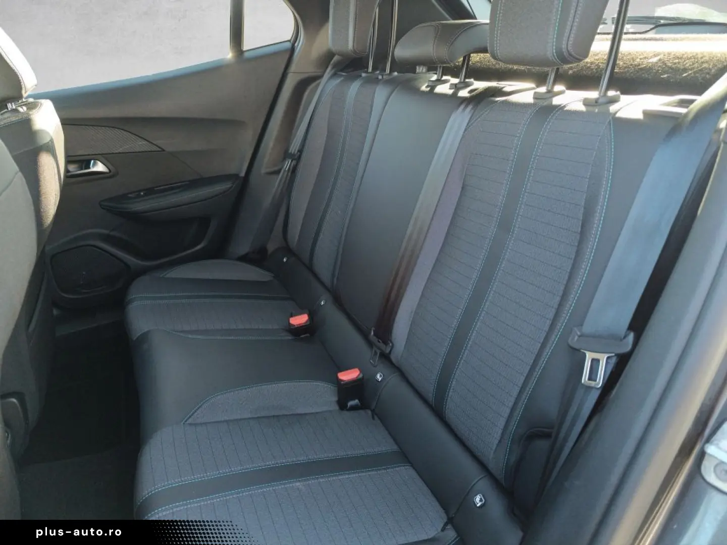 PEUGEOT 2008 BlueHDi 130 EAT8 Allure