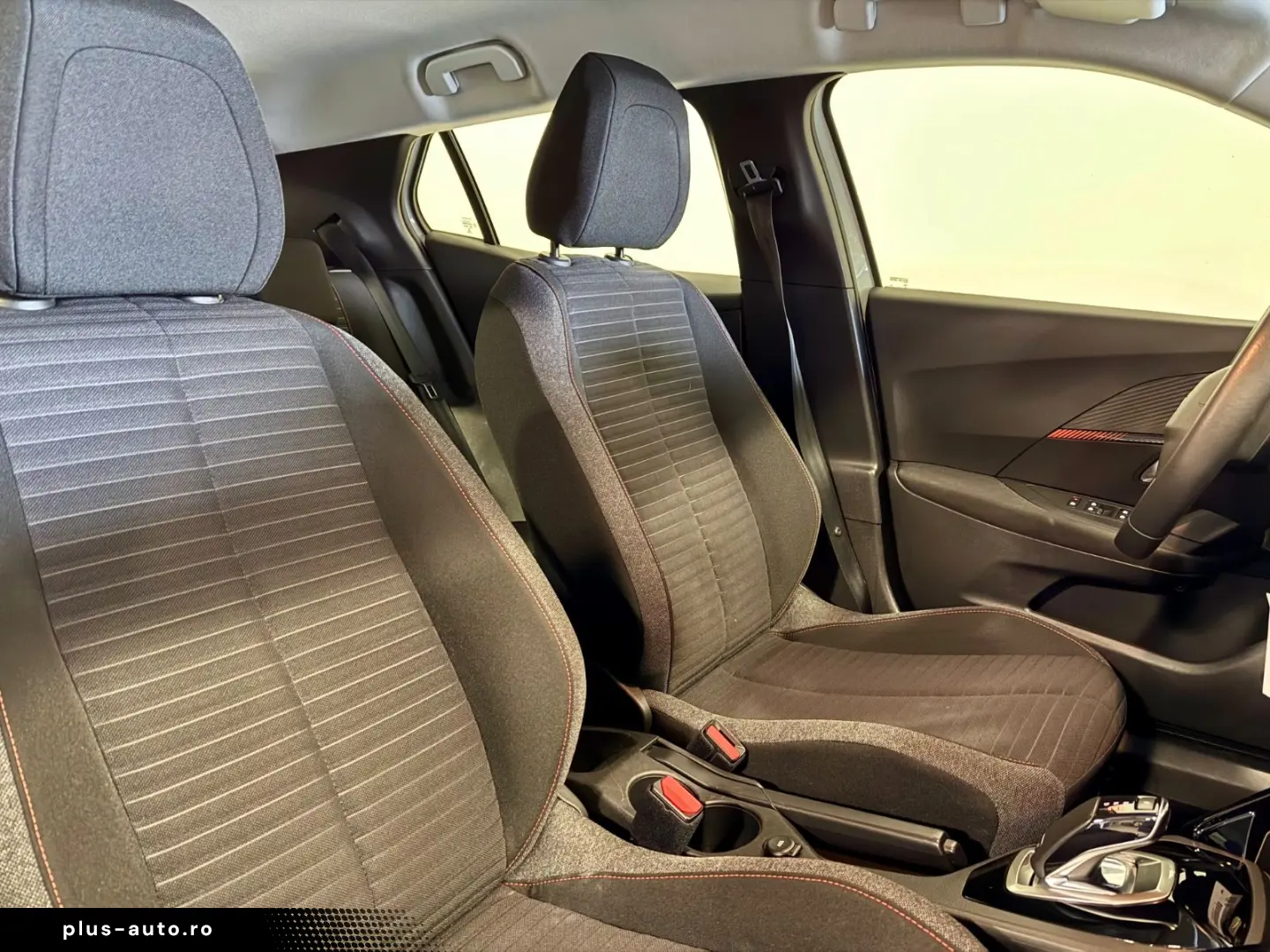 PEUGEOT 2008 Active Business #Navi #LED #PDC #M S