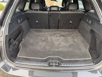 MERCEDES-BENZ GLC 300 e 4M AMG AHK Night Sitzklima M&hellip;