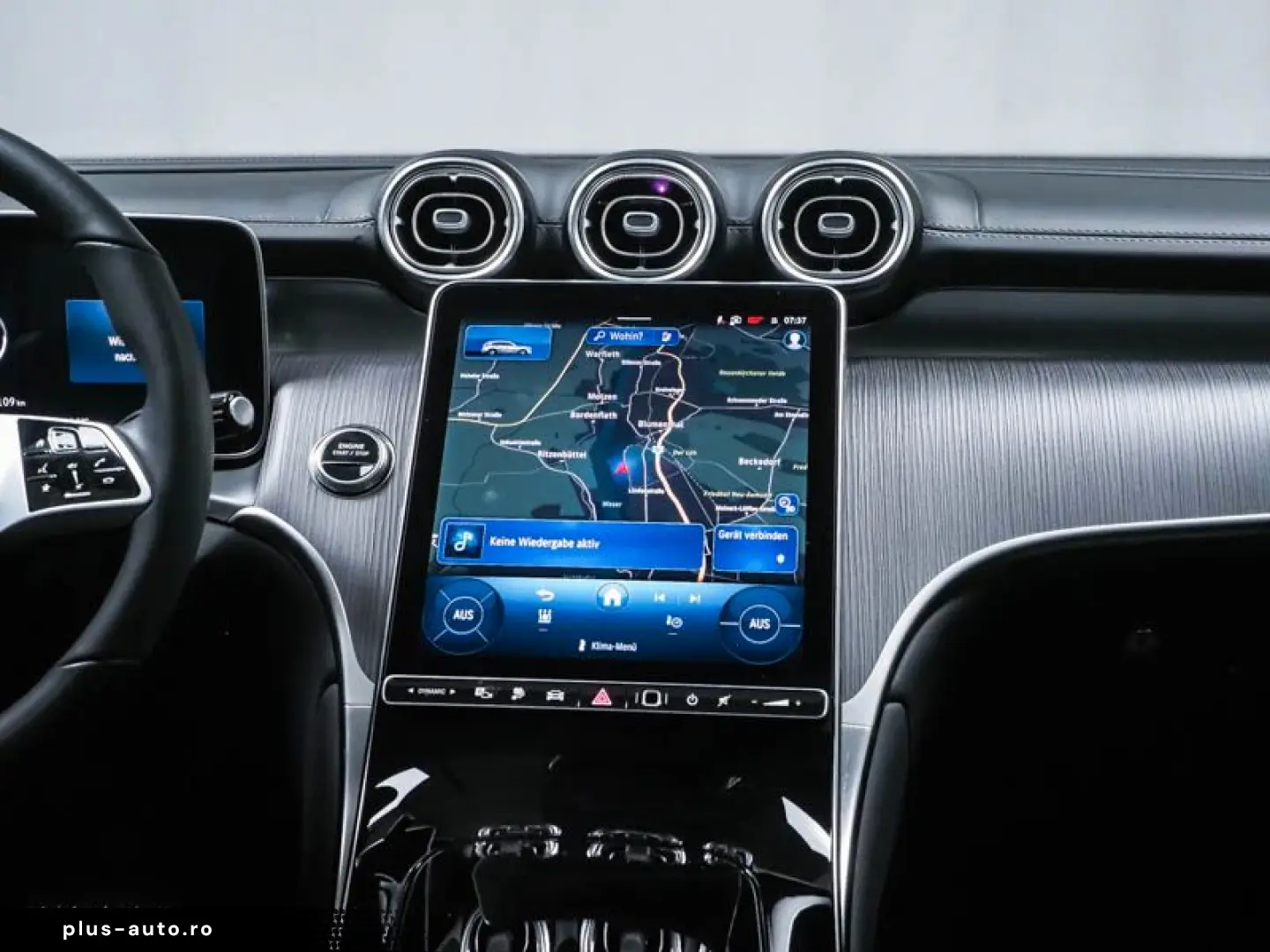 MERCEDES-BENZ GLC 300 e 4M AVANTGARDE PANORAMA DISTRONIC AHK