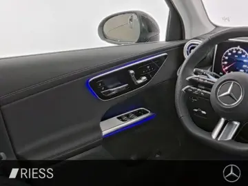 MERCEDES-BENZ GLC 300 e 4M AMG 20 Zoll Trittbr. Memory LED