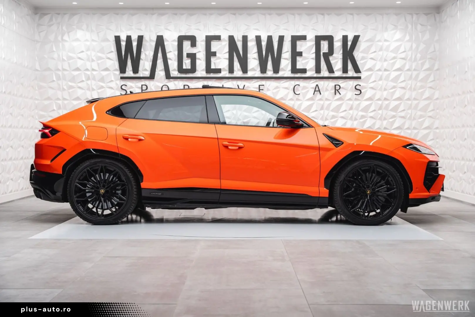 LAMBORGHINI Urus SE AD-PERSONAM MY2025 FULL-CARBON PANORAMA