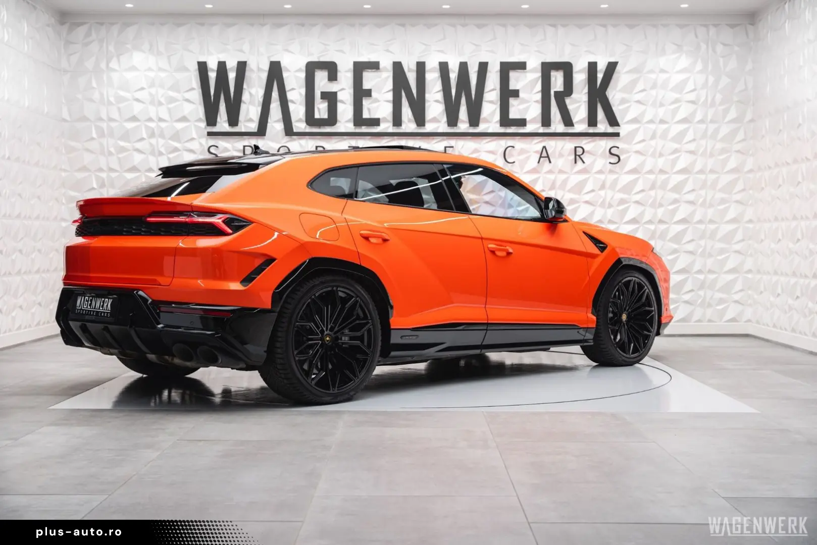 LAMBORGHINI Urus SE AD-PERSONAM MY2025 FULL-CARBON PANORAMA