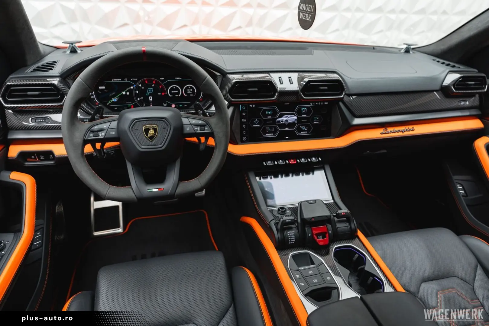 LAMBORGHINI Urus SE AD-PERSONAM MY2025 FULL-CARBON PANORAMA