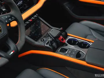 LAMBORGHINI Urus SE AD-PERSONAM MY2025 FULL-CARBON PANORAMA