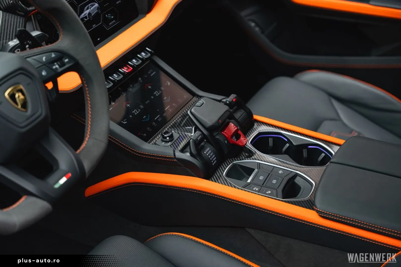 LAMBORGHINI Urus SE AD-PERSONAM MY2025 FULL-CARBON PANORAMA