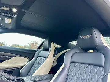 ASTON MARTIN DB12 4.0 V8 KERAMIK.B&W.SITZBELÜFT.360