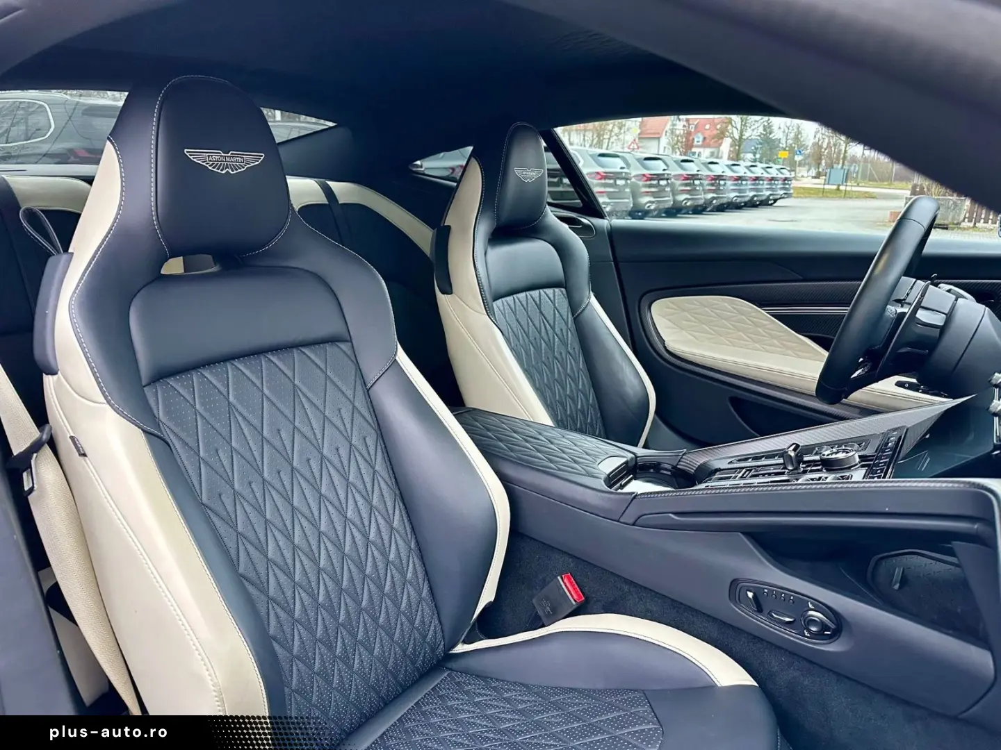 ASTON MARTIN DB12 4.0 V8 KERAMIK.B&W.SITZBELÜFT.360