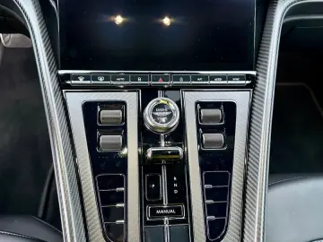 ASTON MARTIN DB12 4.0 V8 KERAMIK.B&W.SITZBELÜFT.360